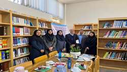 گرامیداشت هفته کتاب و کتابخوانی با تقدیر از کتابداران دانشکده علوم توانبخشی