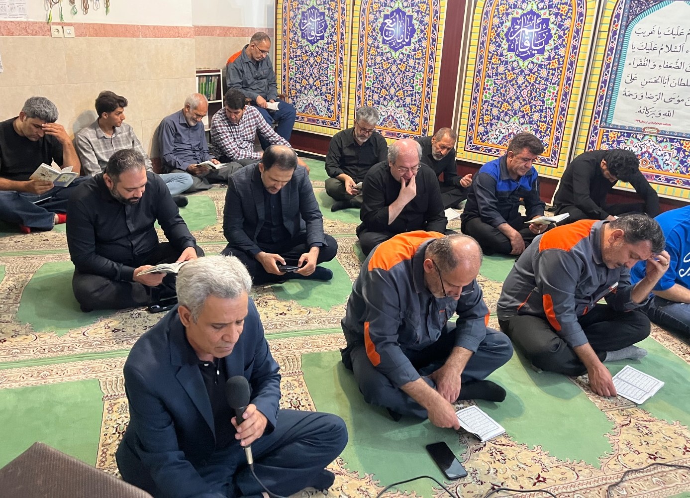 برگزاری مراسم زیارت عاشورا و سفره احسان حسینی در دانشکده علوم توانبخشی